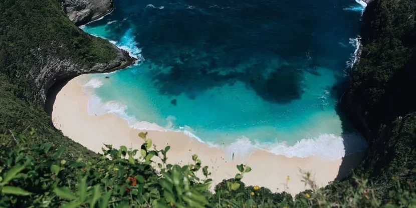 Bali va controla turiștii străini bali