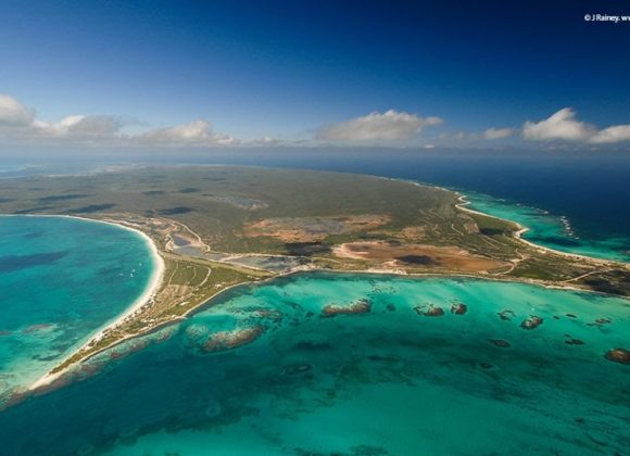 Unde vrea să facă Robert de Niro un hotel de lux barbuda
