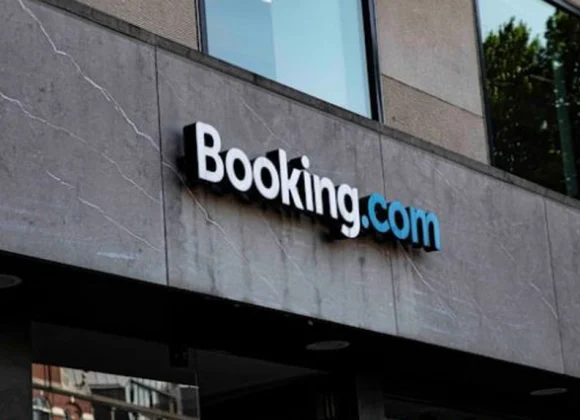 Clienților Booking li s-au furat datele booking
